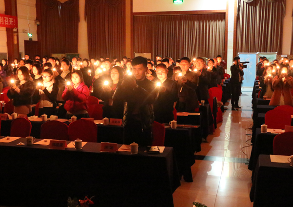 祈?；顒?><br></span></div>
<p>開始回憶我們人生中遇到的人，當你走向社會，還是否記得生命中第一位貴人嗎?你是否還記得一起陪你長大的小伙伴嗎?還記得人生中第一位啟蒙老師嗎?還記得小學/初中/高中/大學的同學嗎?還記得第一個工作的平臺嗎?你曾感恩過給予我們生命的父母嗎?</p>
<p>您是否還記得生命中的點點滴滴，也許今天他需要你的幫助，正如許多年前你需要幫助一樣，我們淡忘了或者遺忘了，我們成長的歲月中，忘掉了感謝、忘掉了感激、忘掉了感恩，我們甚至學會了理所當然，習慣了天經地義，我們是否認為這一切還無所謂。</p>
<div align=